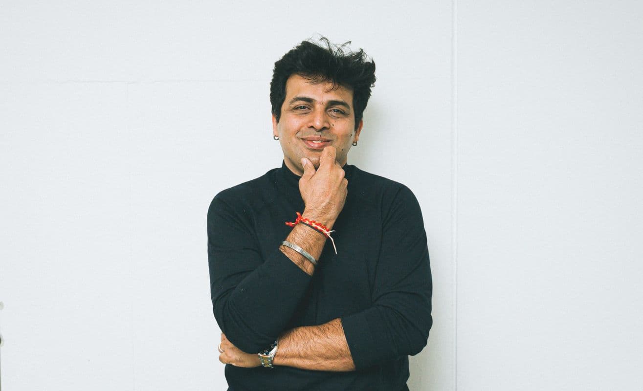 Amit Tandon - Professional headshot of India's favorite family comedian, known for Netflix specials and clean humor